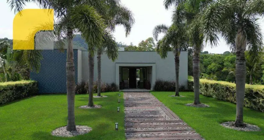 Casa com 5 suítes à venda, 820 m² por R$ 7.500.000,00 - Condomínio Jardim das Palmeiras - Bragança Paulista/SP