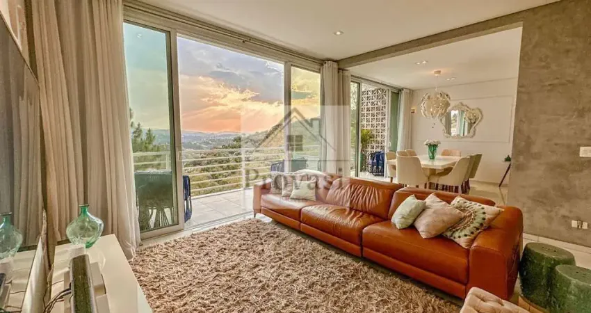 Valville I - casa no Residencial Valville1, com uma das vistas mais DESLUMBRANTES de Alphaville pra uma área verde incrível de mata preservada               463 m2
