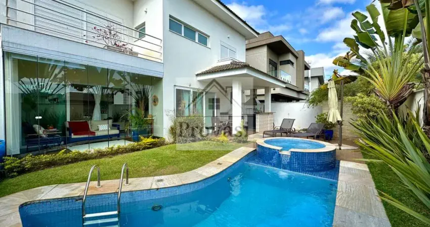 Tamboré 11 (Santana de Parnaíba) - Casa Mobiliada com 4 Suítes  e 400 metros no condomínio Tamboré 11, em Santana de Parnaíba