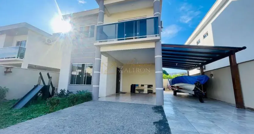 Casa sozinha no terreno 3 quartos no bairro rio vermelho próximo ao komprão