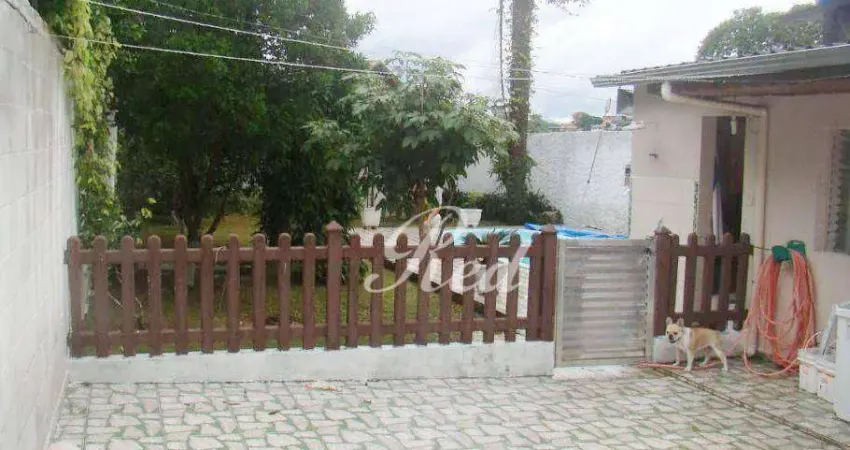 Casa com 3 quartos à venda na Rua Waldemar Aquilino de Freitas, 150, Vila Perracini, Poá