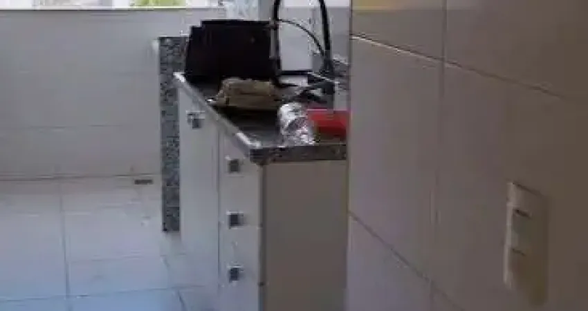 Alugo excelente 3 suítes na Freguesia com armários na Cozinha