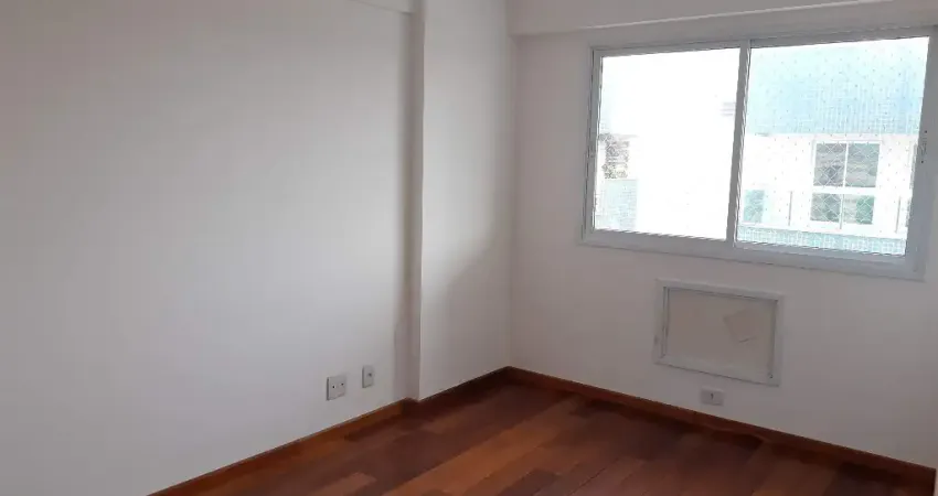 LINDO APARTAMENTO COM 4Q/1S E 2BANHEIROS, RPONTO PARA MORAR, ALEM DO DIFERENCIALPrédio imponente, 100% com acabamento em cerâmica * Sensores presença nas áreas comuns, para economia de Luz * Sistema d
