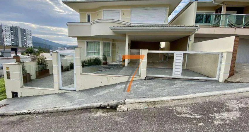 Casa com 4 dormitórios à venda, 301 m² por R$ 2.390.000,00 - Pedra Branca - Palhoça/SC