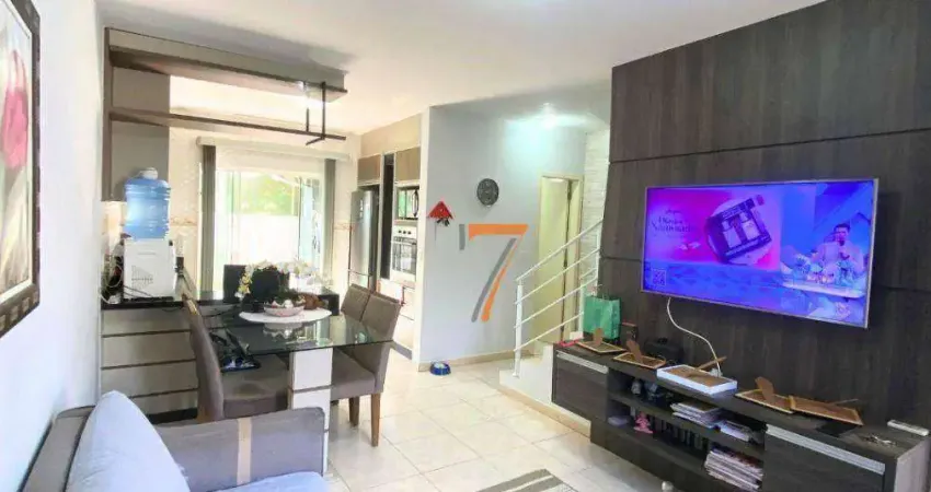Casa com 2 dormitórios à venda, 68 m² por R$ 370.000,00 - Forquilhas - São José/SC