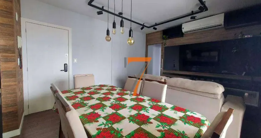 Apartamento com 2 dormitórios à venda, 71 m² por R$ 655.000,00 - Barreiros - São José/SC