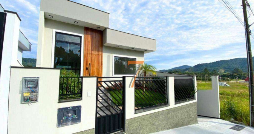 Casa com 4 dormitórios à venda, 171 m² por R$ 950.000 - Forquilhas - São José/SC