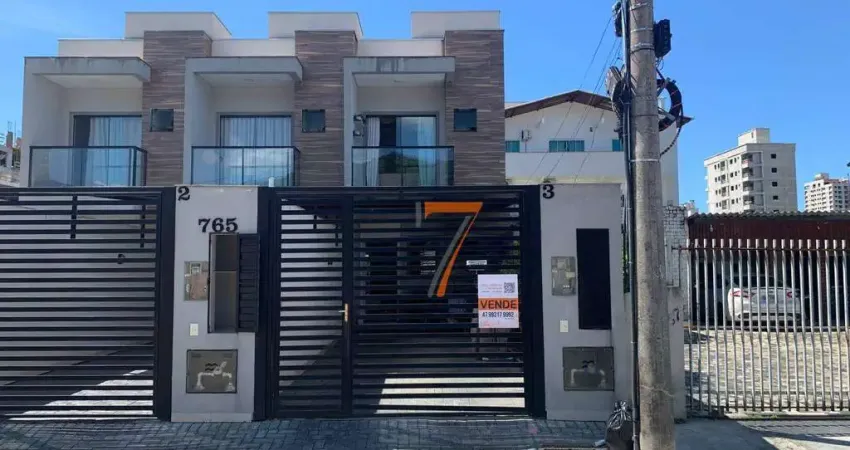 Sobrado com 2 dormitórios à venda, 88 m² por R$ 795.000,00 - Morretes - Itapema/SC