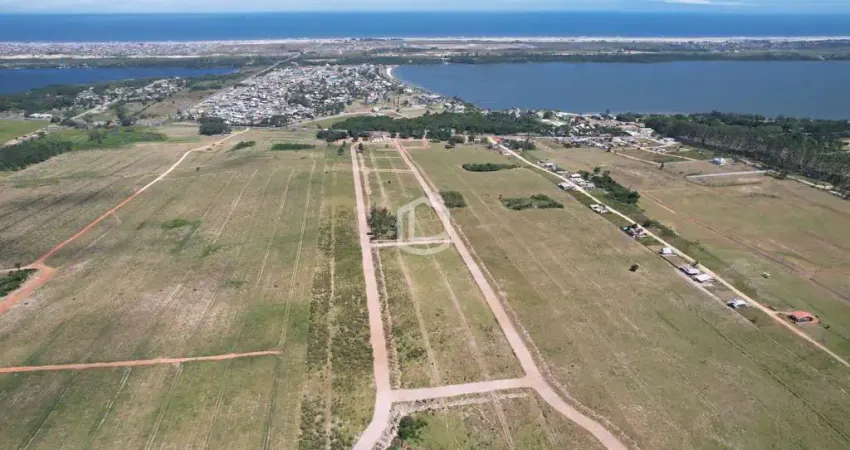 NOBLE - Terreno em Condomínio em Lagoa dos Esteves, Balneário Rincão/SC