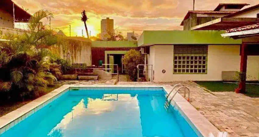 Casa com 3 dormitórios à venda, 293 m² por R$ 599.900 - Lagoa Nova - Natal/RN