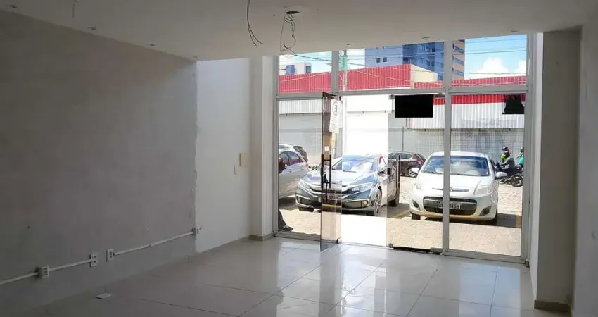 Loja ampla com mezanino para locação próxima ao natal shopping!