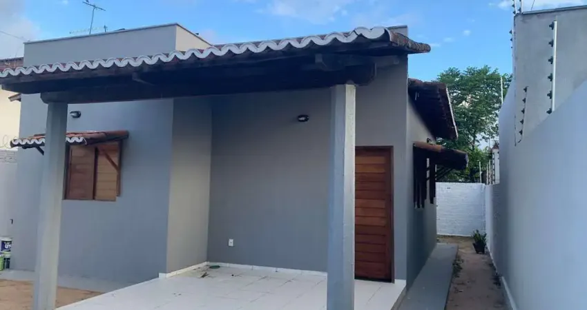 Casa com excelente localização com 2 Quartos e Garagem em Parnamirim/RN – Ótima