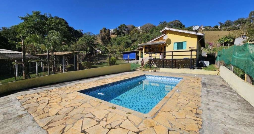 Chácara para Venda em Pedra Bela, centro, 3 dormitórios, 2 banheiros