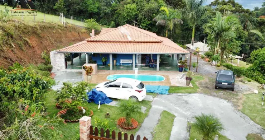 Chácara para Venda em Pedra Bela, zona rural, 3 dormitórios, 1 suíte, 3 banheiros
