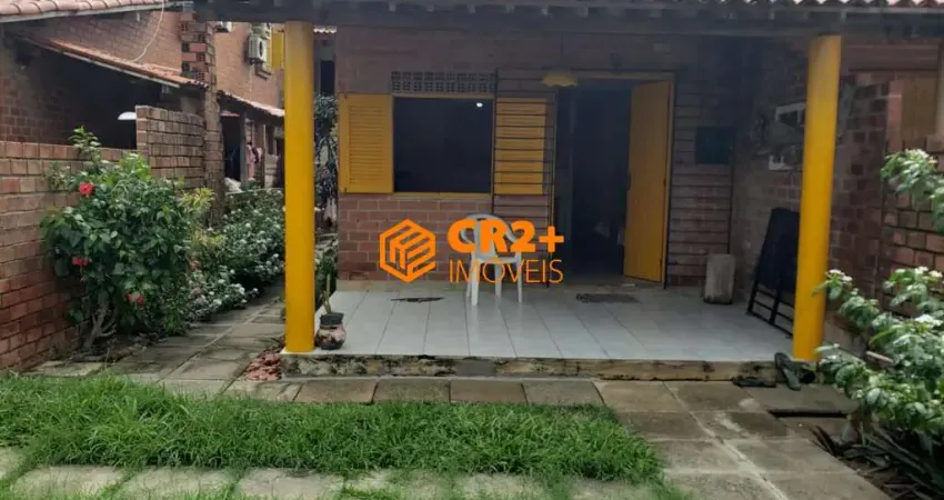 Vendo casa no centro de Cupe com 180 de área construída