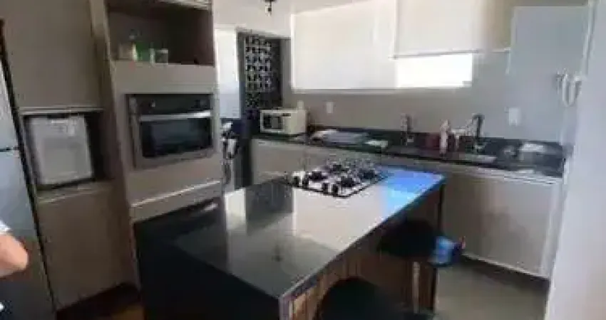 Vendo apartamento com vista para o mar na rua Setúbal -147m² -4 quartos