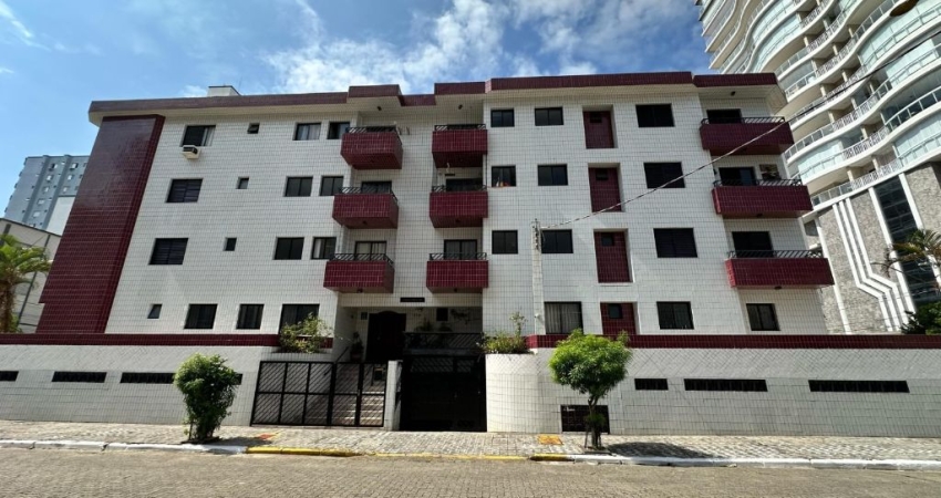 Apartamento 1 dormitório com sacada e vista mar