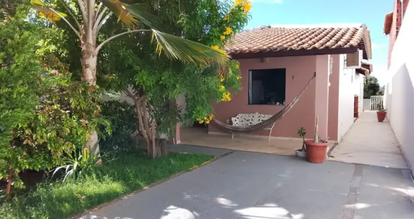 Casa com 3 quartos à venda na Rua Cerejeira, 971, Recanto da Colina, Itapetinga