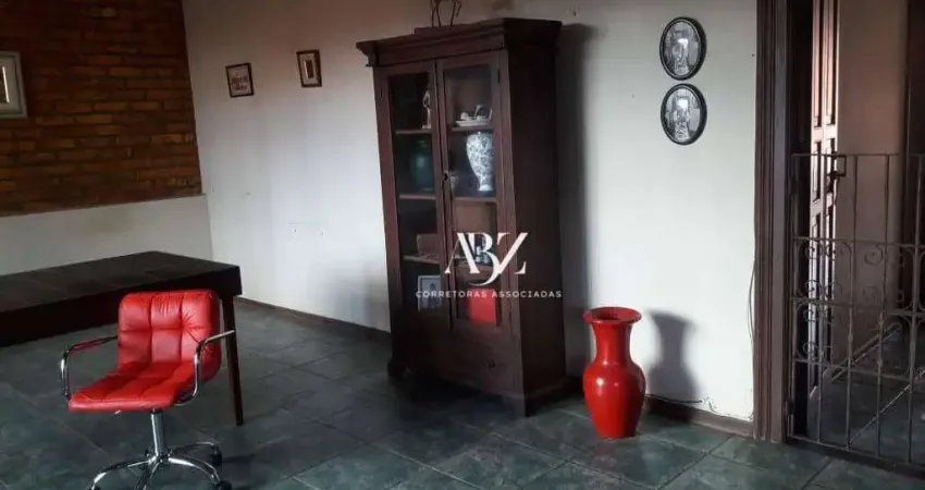 Casa com 3 dormitórios à venda, 200 m² por R$ 950.000,00 - Bosque - Vinhedo/SP