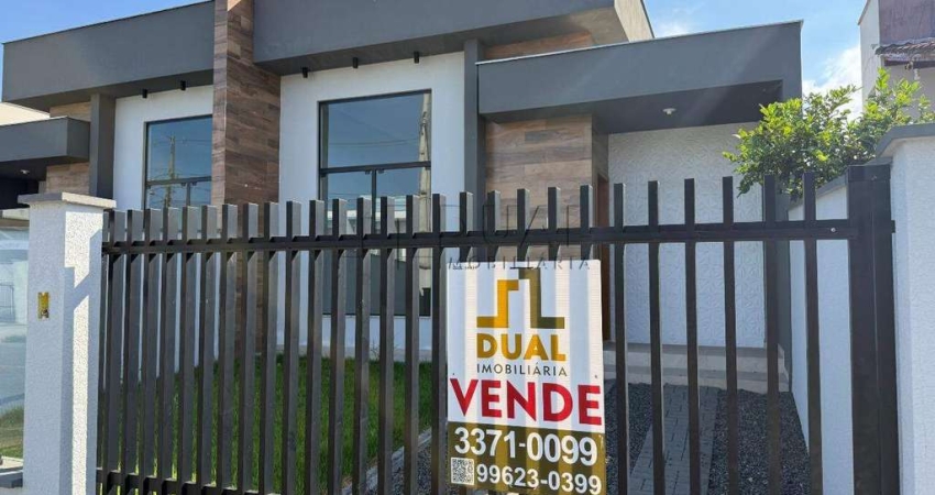 Moderna e Pronta para Morar: Casa Geminada com 3 Dormitórios e Churrasqueira