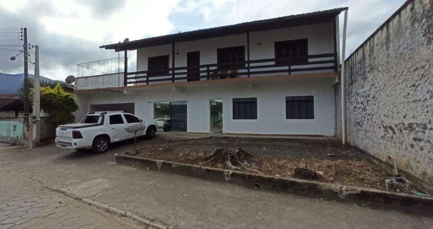Imóvel residencial e comercial no bairro Vila Lenzi em Jaraguá do Sul, próximo ao mercado Komprão