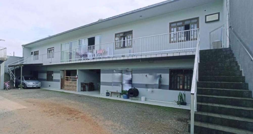 Prédio com 5 apartamentos + sala comercial a venda no bairro Vila Lalau em Jaraguá do Sul