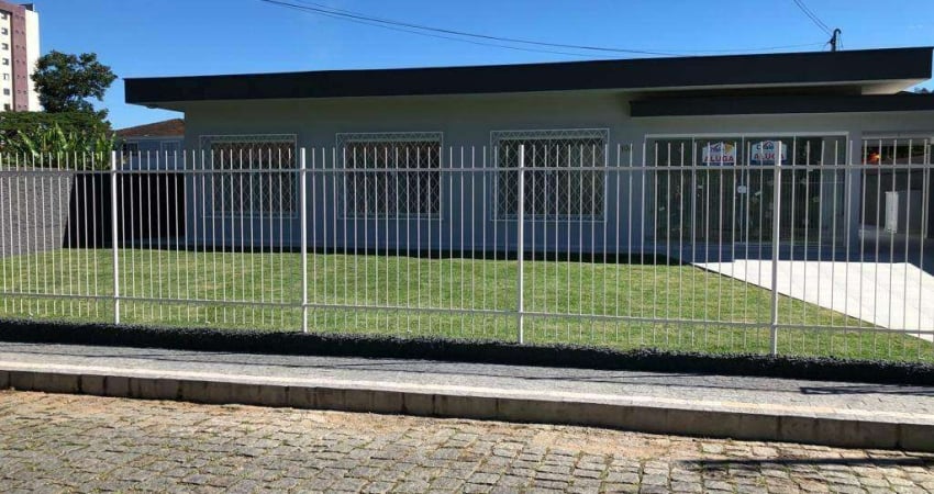 Casa com finalidade comercial ou residencial no bairro Vila Lalau em Jaraguá do Sul