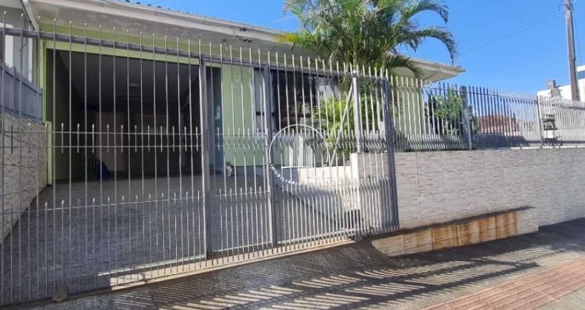 Casa 3 Quartos com 1 Suíte e 161m² - Jardim Cidade de Florianópolis