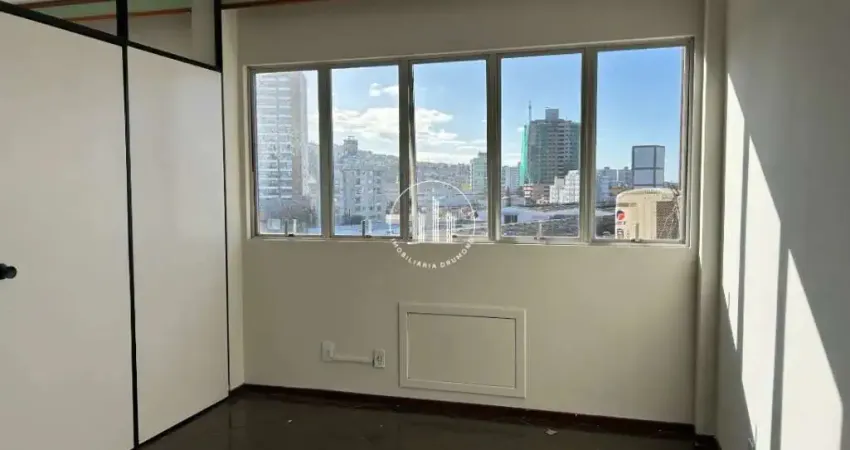 Sala comercial à venda na Avenida Presidente Kennedy, 1333, Kobrasol, São José