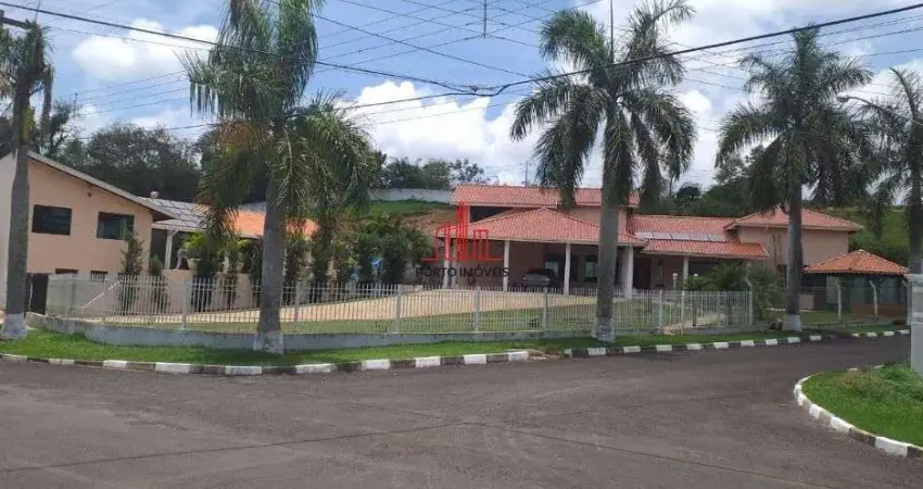 * CASA NO CONDOMÍNIO SAINT CLAIRE *