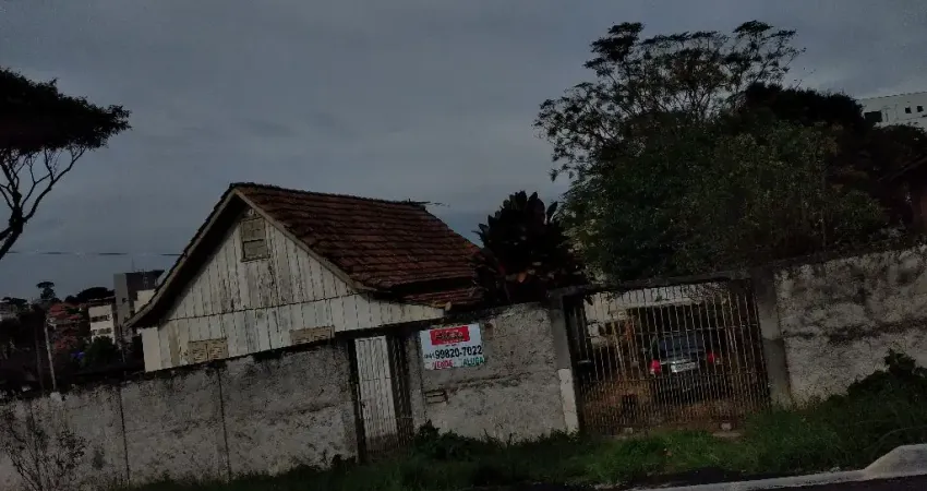 Vendo excelente terreno próximo Avenida Presidente Kennedy. - Bairro: Guaíra.  Curitiba - Pr