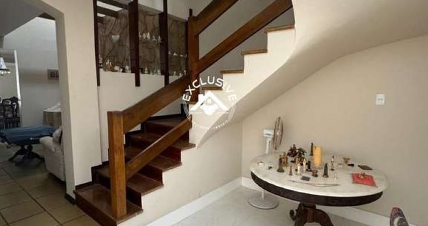 Apartamento de Luxo no Itaigara com 3 Quartos, 1 Suíte, 3 Salas, 2 Banheiros, 2 Vagas de Garagem e 400m² de Área - Salvador-BA