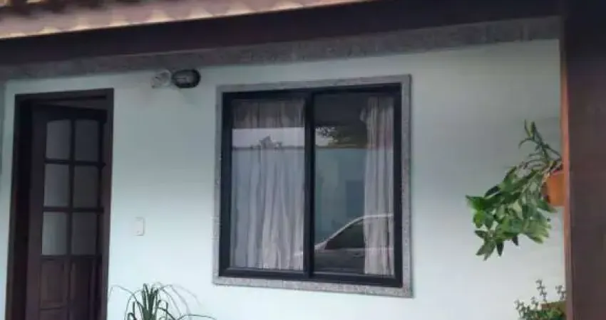 Excelente Casa Duplex em Condomínio nas Palmeiras em Cabo Frio!