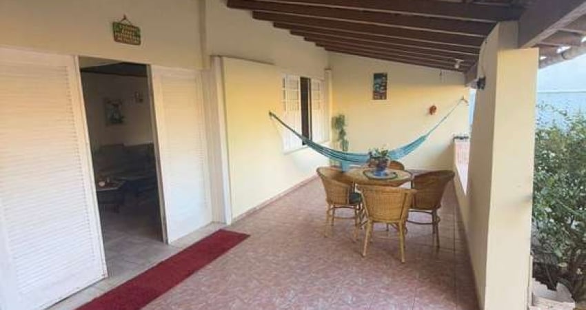 Excelente Casa Linear independente próximo à praia !!!