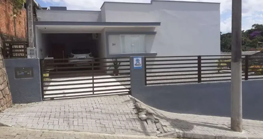 Casa à venda, Não Averbada,ESCRITURADA com 170 m² por R$ 800.000 - João Costa - Joinville/SC