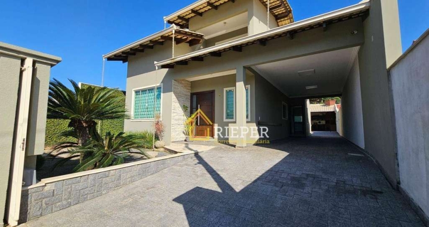 Casa com 3 dormitórios à venda, 248 m² por R$ 900.000,00 - Parque Guarani - Joinville/SC