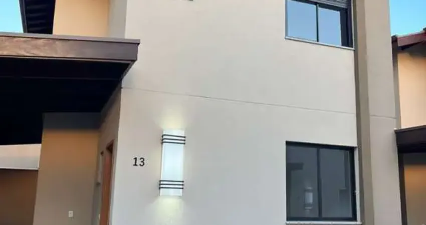 Lindo sobrado no condomínio vila dos pássaros - área privativa 138 m²