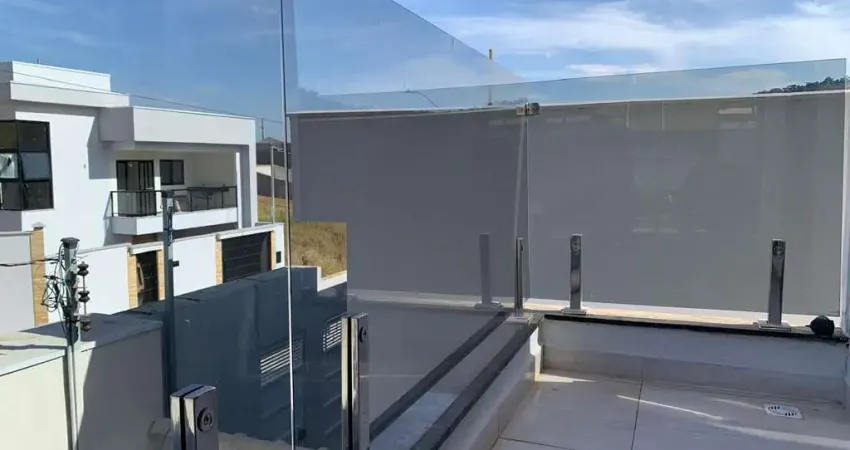 Casa ampla 107m², 3 quartos e quintal em bairro residencial e seguro em são lourenço/mg