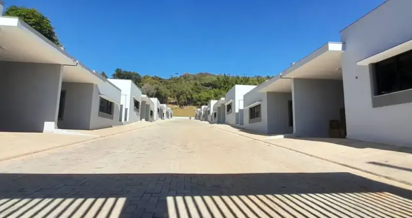 Casa em condomínio  Village bairro da Usina Atibaia