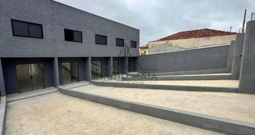 Casa para Venda em Bragança Paulista, Matadouro, 2 dormitórios, 1 banheiro, 2 vagas