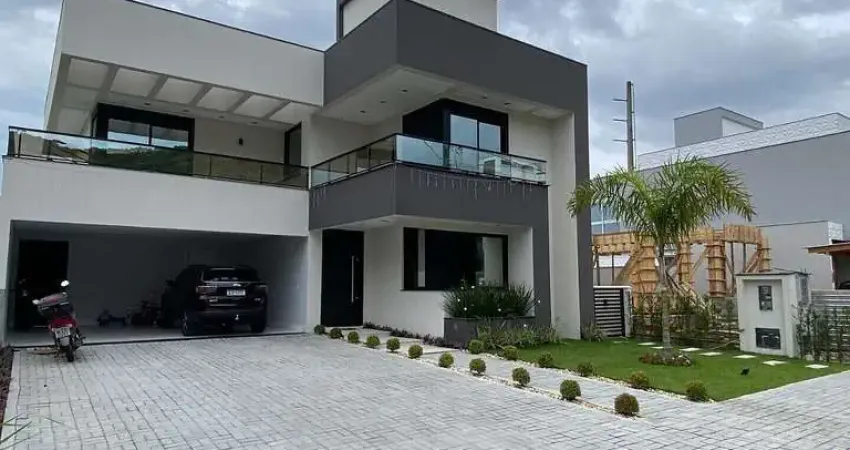 Casa com 3 suítes à venda no Parque da Pedra, Palhoça