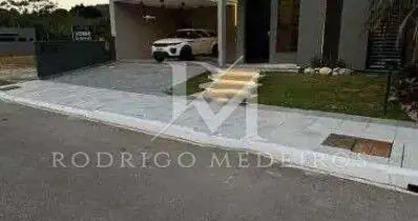 Casa 3 Suítes - Sertão do Maruim, São José-SC