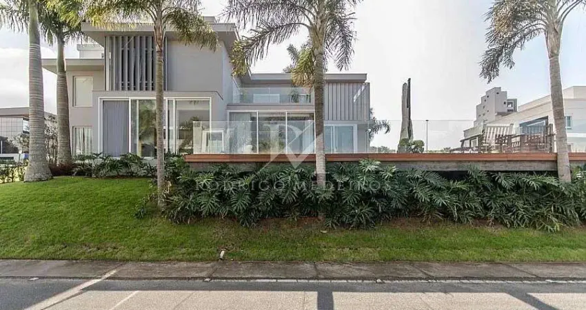 Casa 5 Dormitórios (3 Suítes), Mobiliado - Itajaí/SC