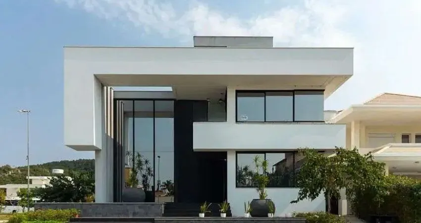 Casa 7 Dormitórios (5 Suítes), Mobiliado, Piscina -  Jurerê Internacional, Florianópolis/SC