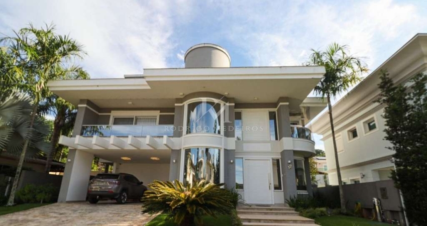 Casa 4 Dormitórios (2 Suítes) João Paulo - Florianópolis/SC