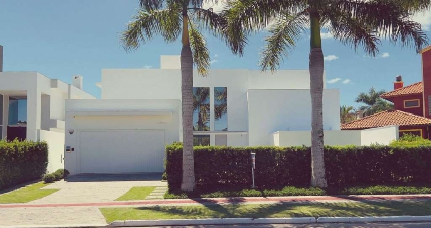 Casa 5 Dormitórios (3 Suítes) - Jurerê Internacional, Florianópolis - SC