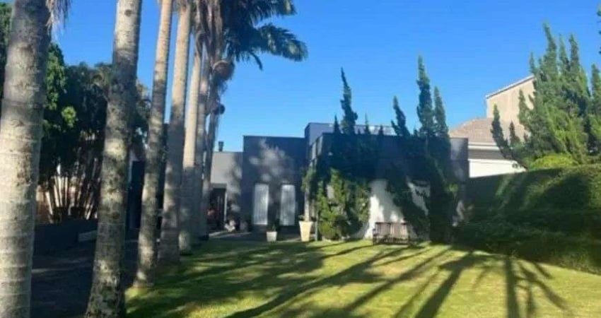 Casa com 3 dormitórios e piscina à venda no Bosque das Mansões, São José