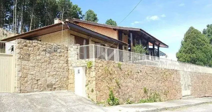 Casa com vista para o mar e 4 quartos no joão paulo, florianópolis/sc