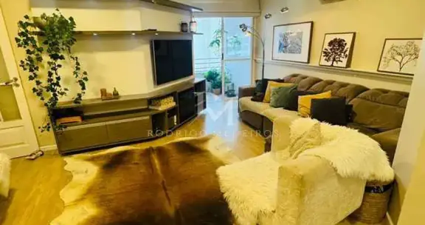 Apartamento mobiliado e decorado à venda no centro de florianópolis com 4 dormitórios,