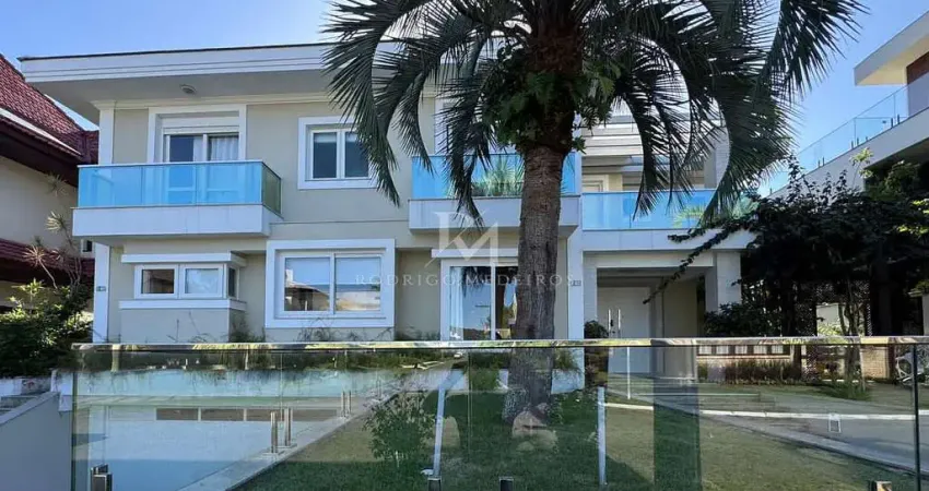 Casa de 4 suítes à venda em Jurerê Internacional, Florianópolis